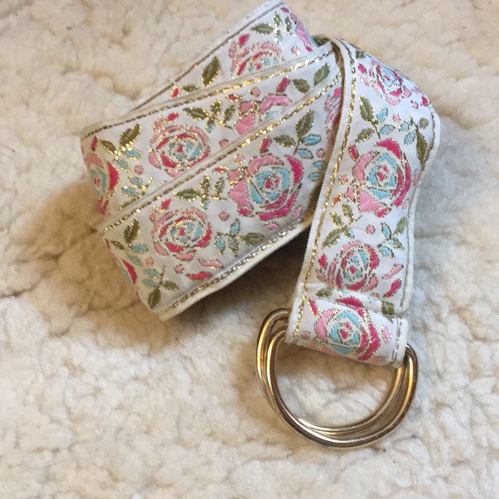 Floral belt